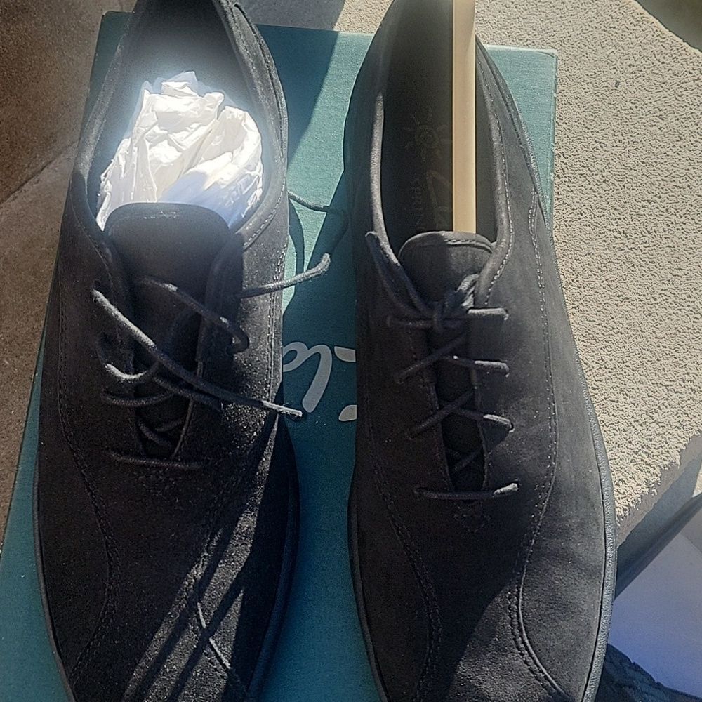 Brand new Clarks